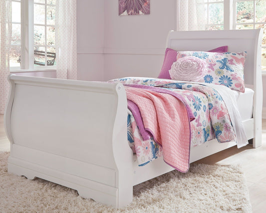 Anarasia - Sleigh Bed Set