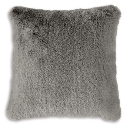 Gariland - Faux Fur Pillow