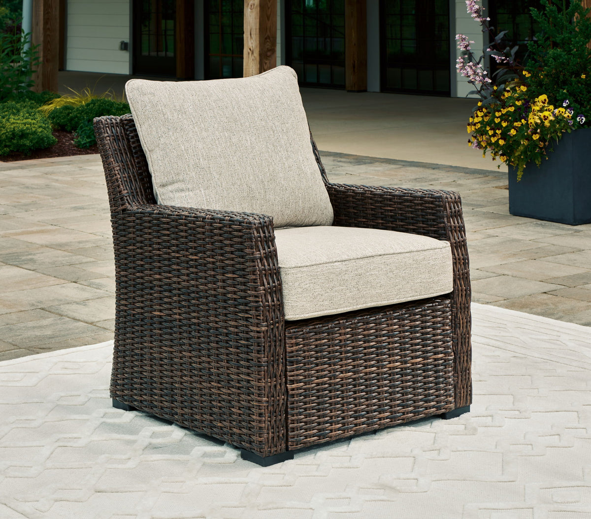 Brook Ranch - Lounge Chair With Cushion - Brown