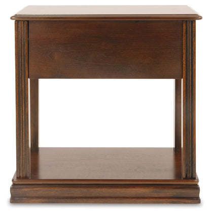 Breegin - Chair Side End Table - Removable Tray - Brown