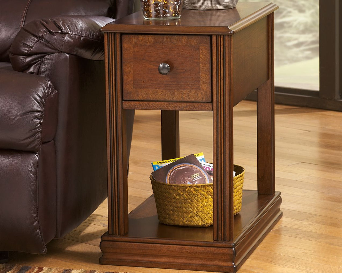 Breegin - Chair Side End Table - Removable Tray - Brown