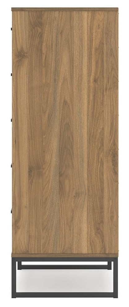 Deanlow - Five Drawer Chest - Honey