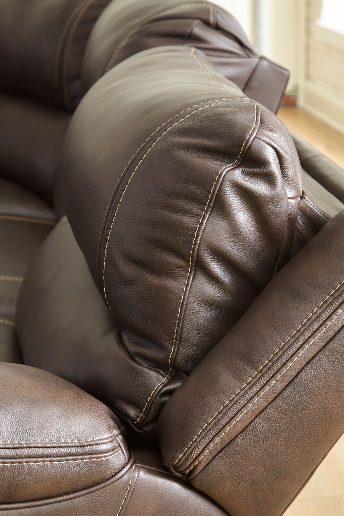 Dunleith - Zero Wall Recliner w/PWR HDRST - Chocolate