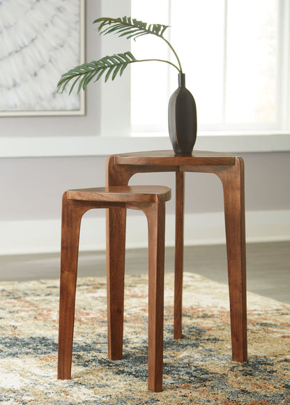 Brynnleigh - Accent Table Set (Set of 2) - Medium Brown