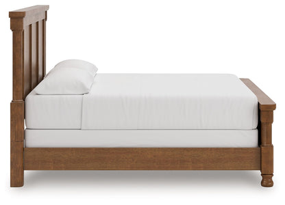 Rowlenstown - Poster Bed