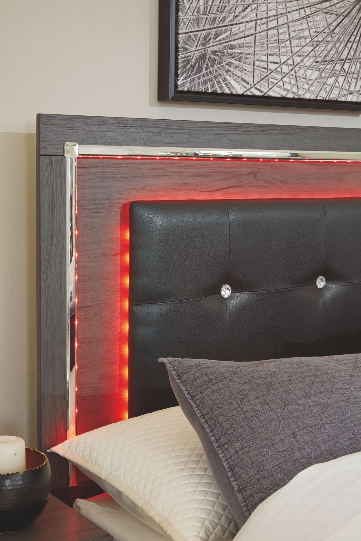 Lodanna - Storage Bed Set