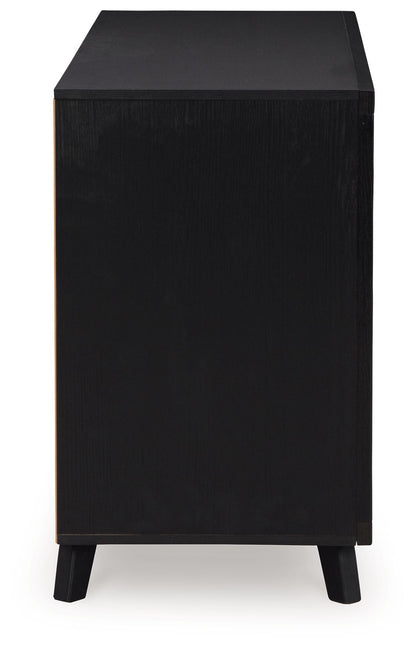 Danziar - Six Drawer Dresser - Black