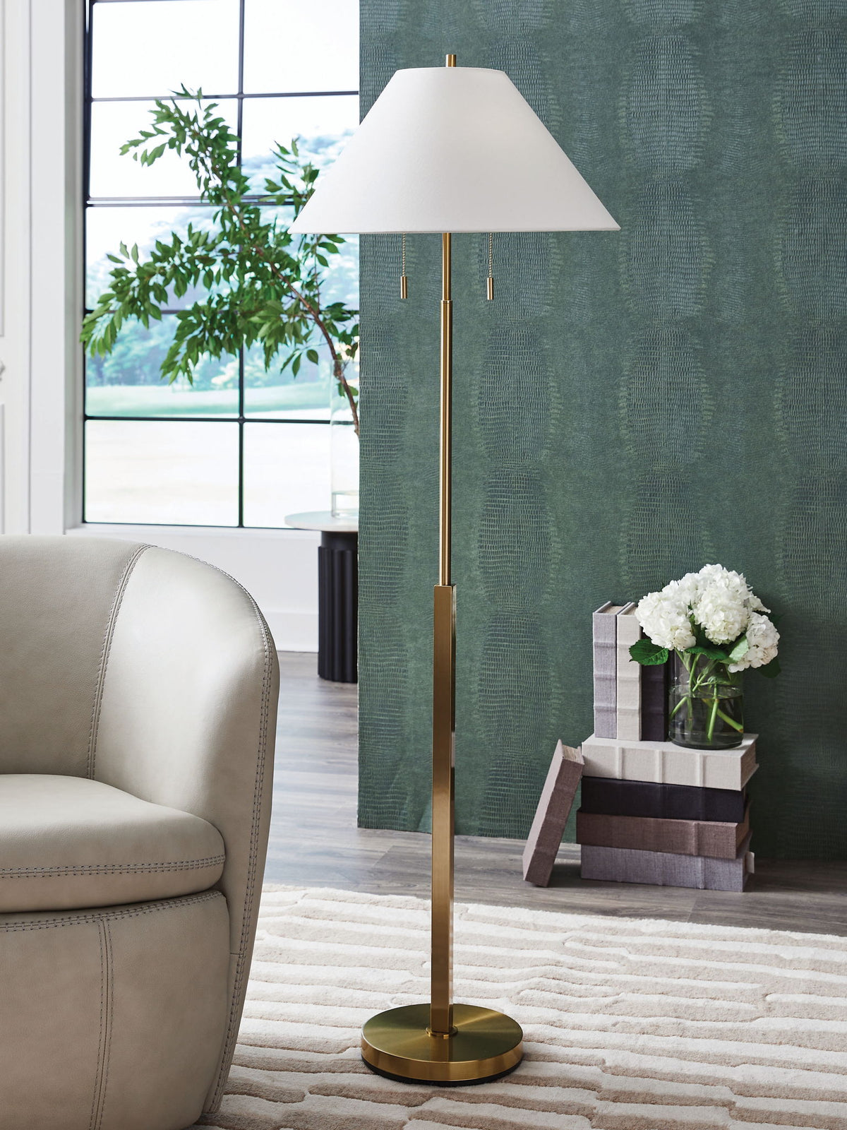 Haigwood - Metal Lamp