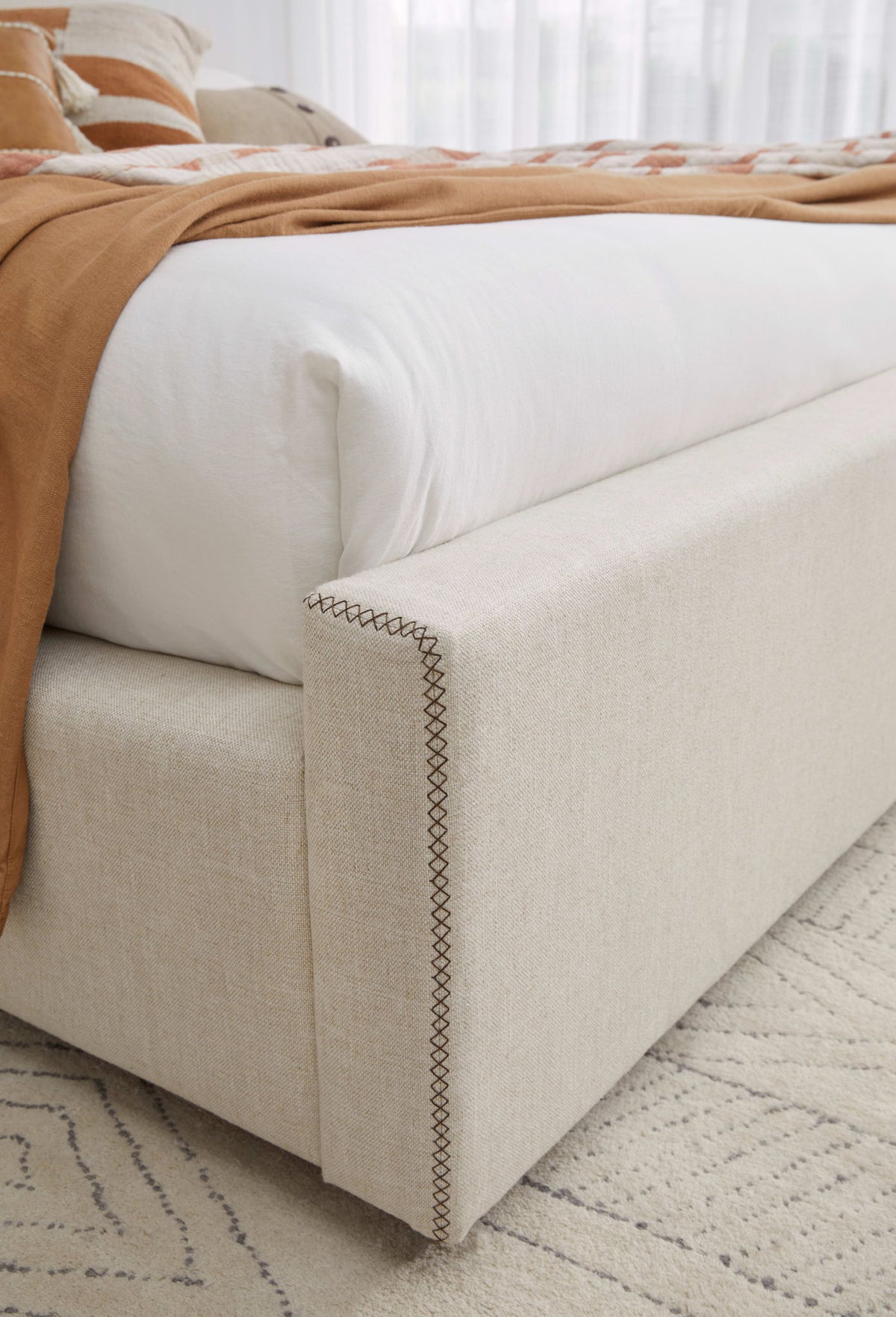 Virgil Louis - Upholstered Platform Bed