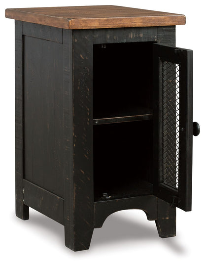 Valebeck - Chair Side End Table - Black / Brown