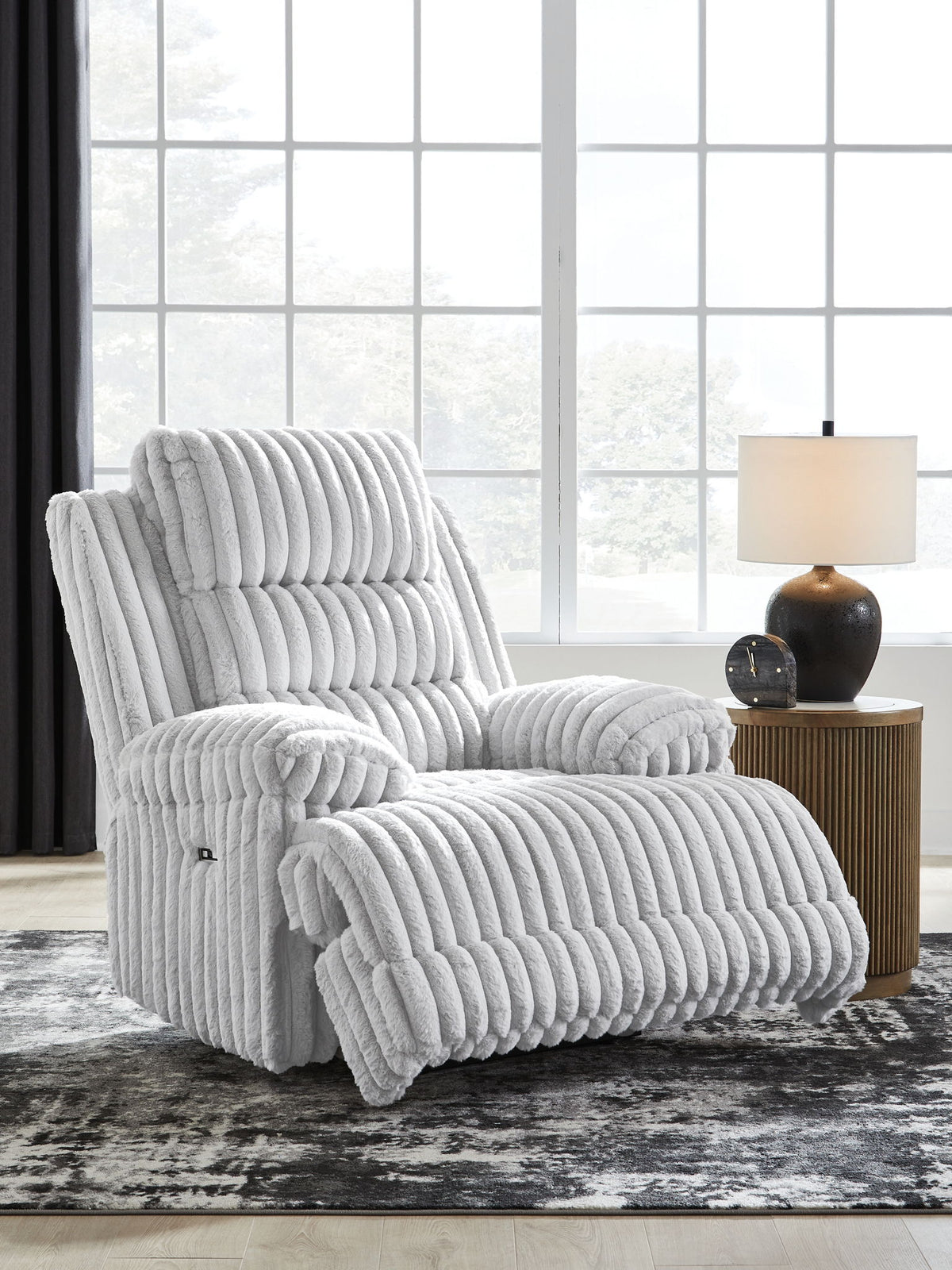 Rhines Falls - Zero Wall Recliner - Alloy