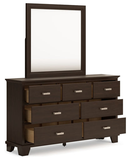 Covetown - Panel Bedroom Set