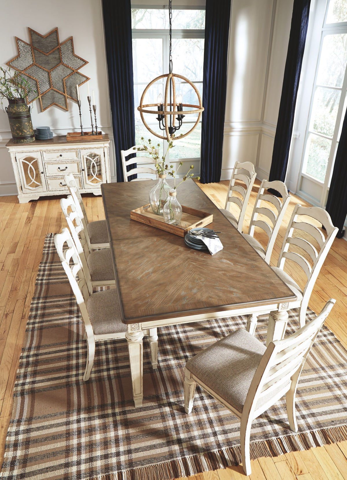 Realyn - Rectangular Dining Room Extension Table - Chipped White