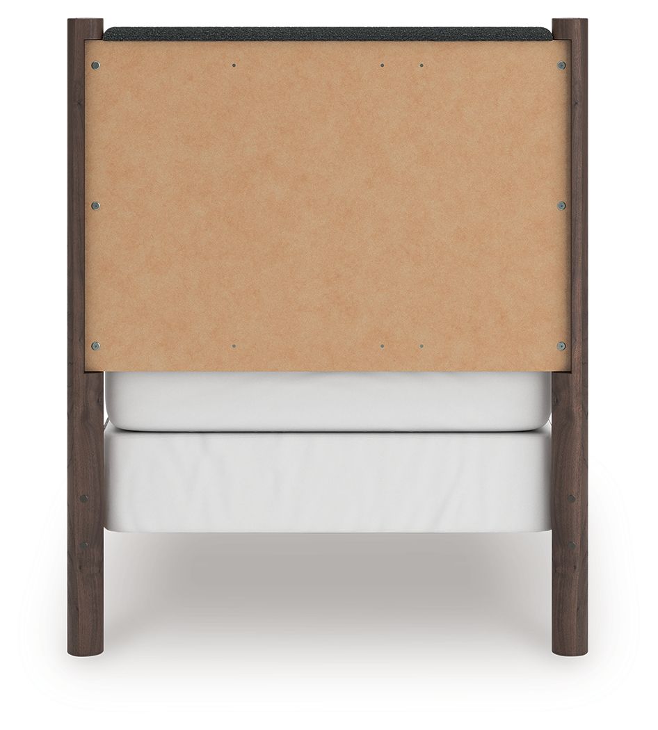 Pamytta - Upholstered Panel Bed