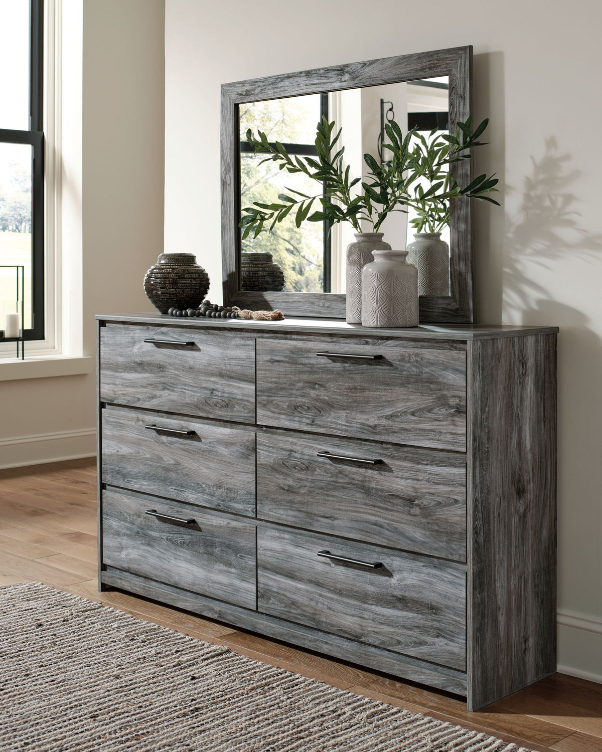 Baystorm - Six Smooth Drawer Dresser