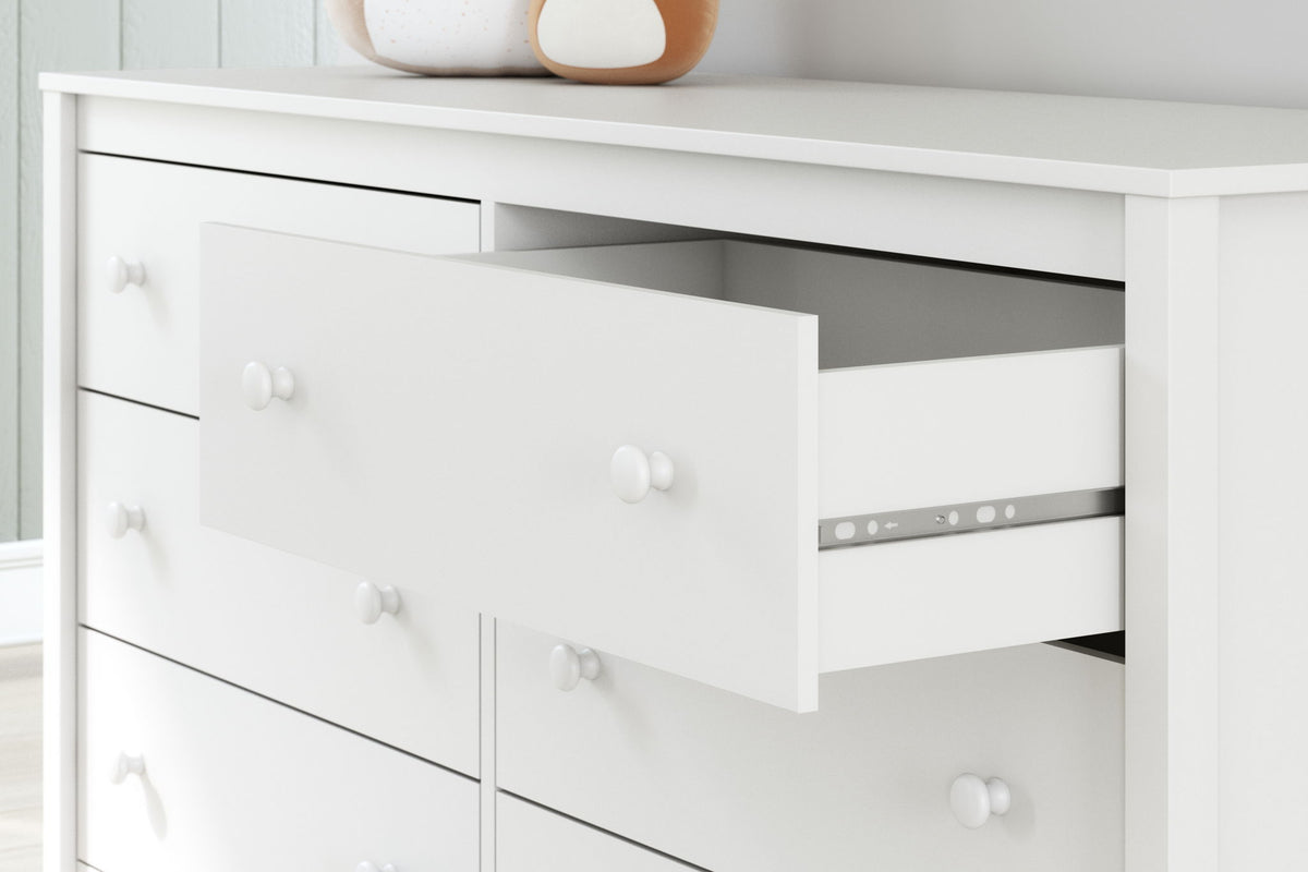 Hallityn - Six Drawer Dresser - White
