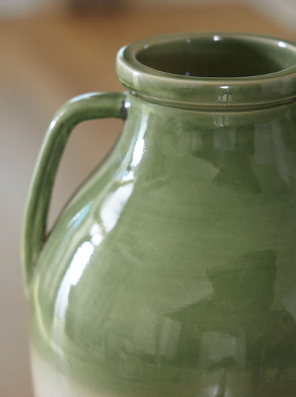 Andorbury - Vase - Green / Beige